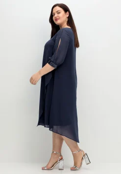 Abendkleid aus Georgette, mit geschlitztem Ärmel