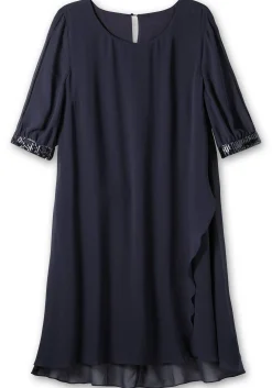 Abendkleid aus Georgette, mit geschlitztem Ärmel