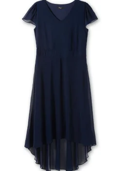 Abendkleid mit Flügelärmeln