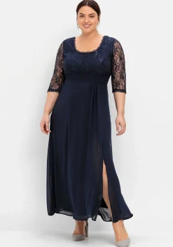 Abendkleid mit floraler Spitze