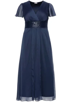 Abendkleid mit Schmuckbrosche, in A-Linie