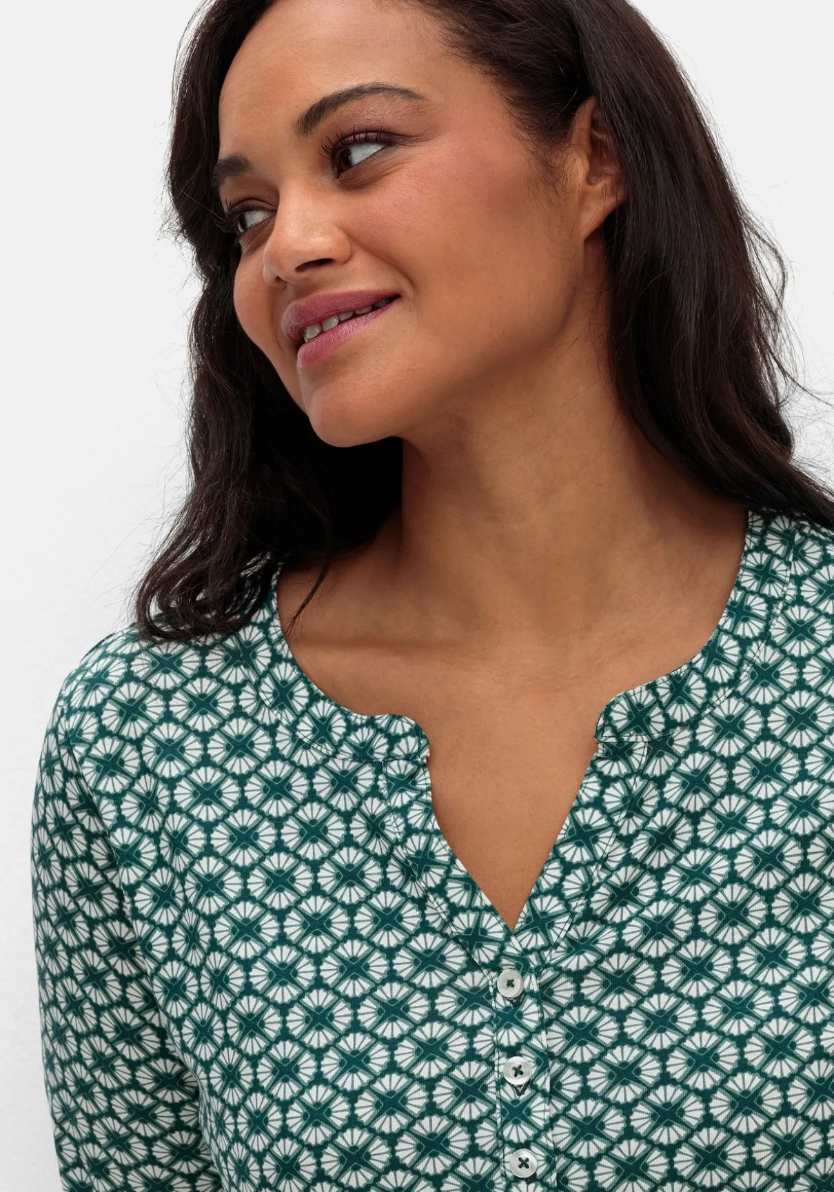 3/4-Arm-Shirt mit Retro-Alloverdruck