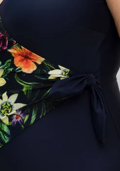 Badeanzug in Wickeloptik, mit Shaping-Effekt