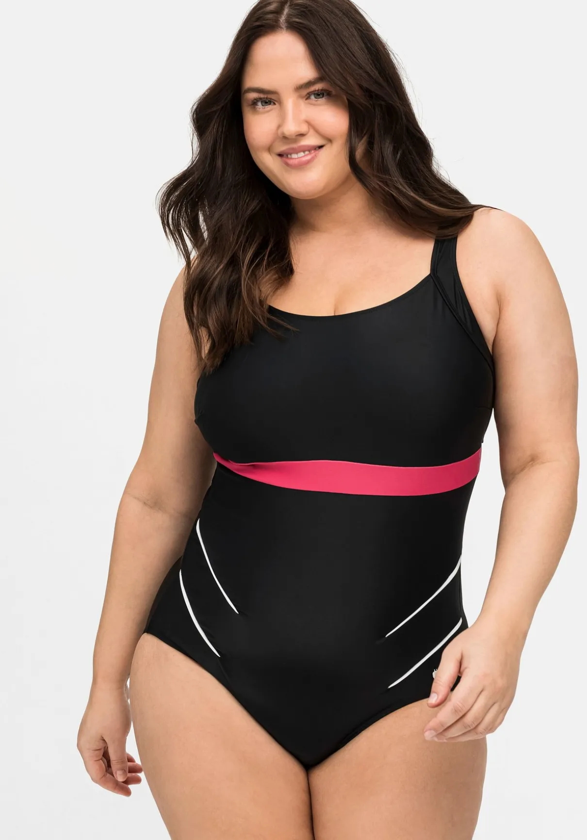 Badeanzug mit Kontrastdetails und Shaping-Effekt