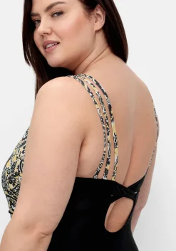 Badeanzug mit tiefem Rücken und Shaping-Effekt