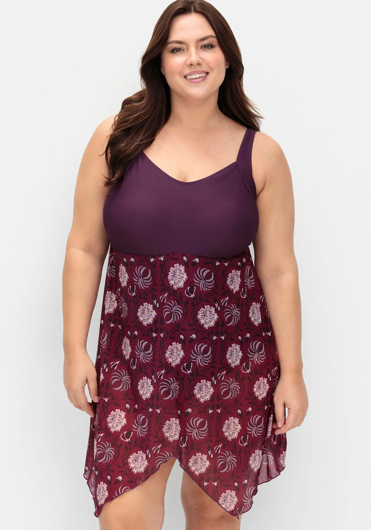 Badekleid mit Mesh-Rock und Shaping-Effekt