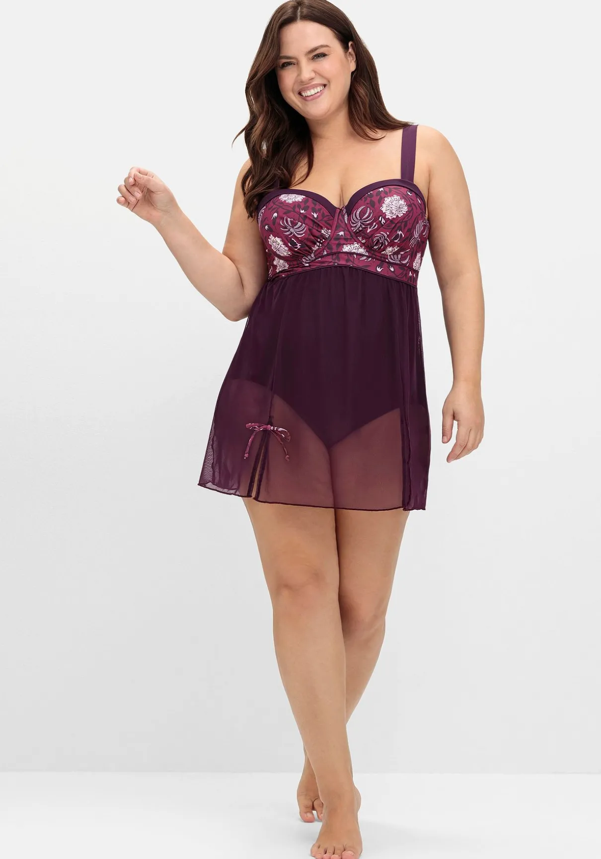 Badekleid mit Mesh-Rock und Shaping-Effekt