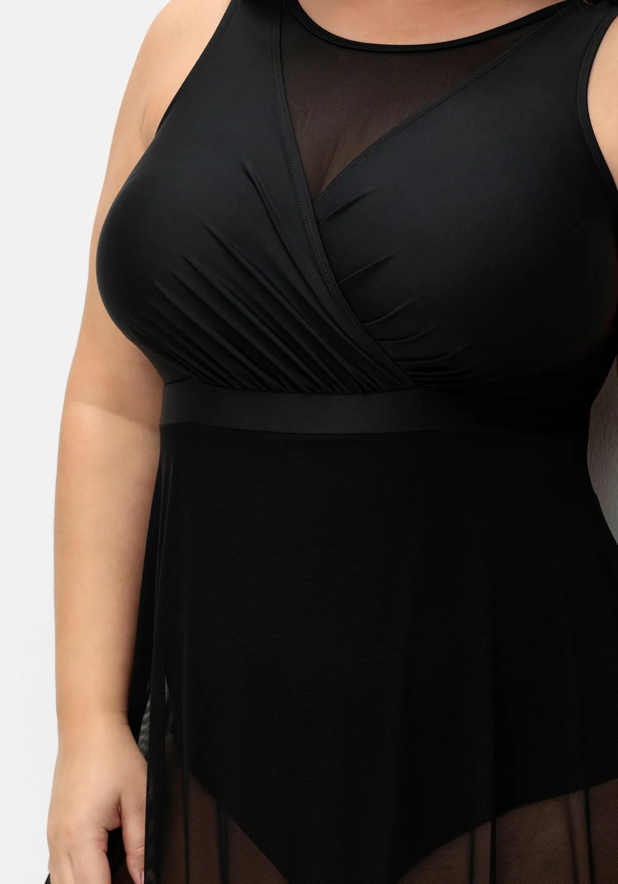 Badekleid mit transparentem Mesh-Rock