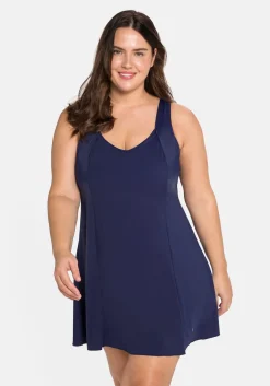 Badekleid mit V-Ausschnitt und integrierter Hose.