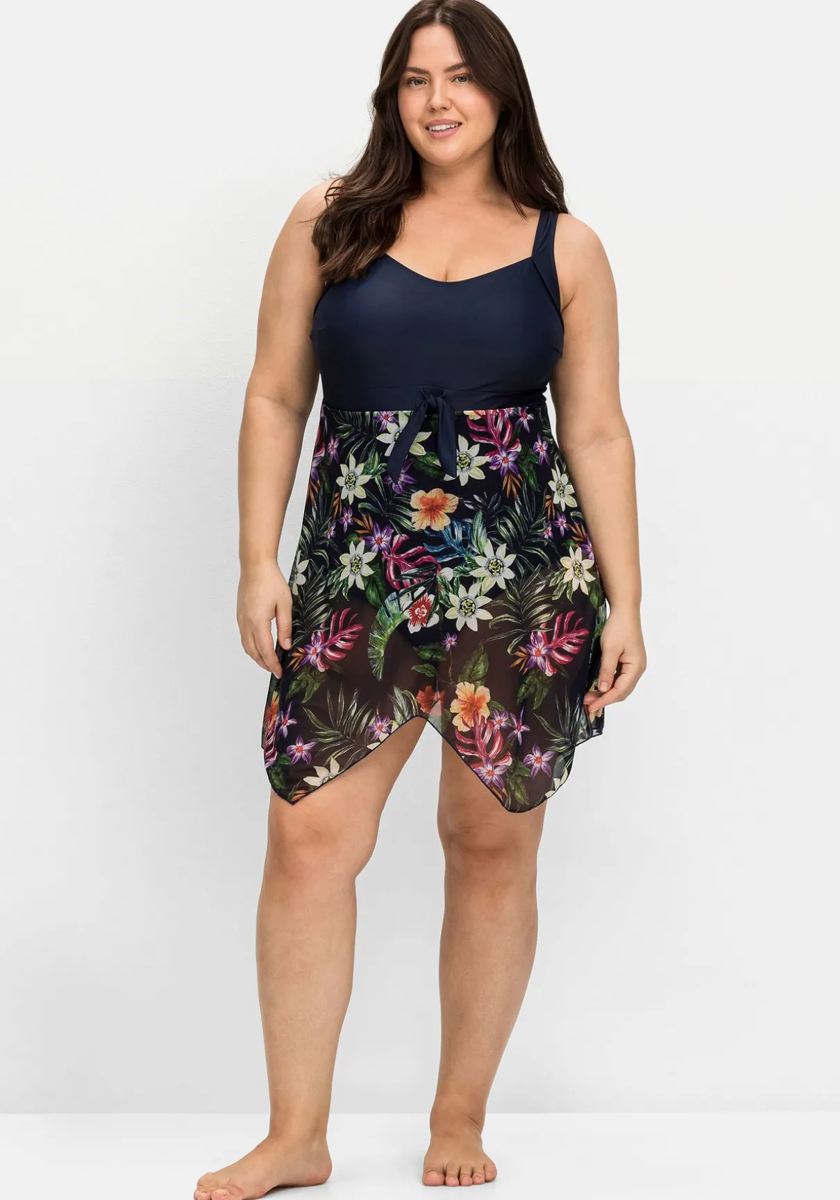 Badekleid mit zipfeligem Mesh-Rock