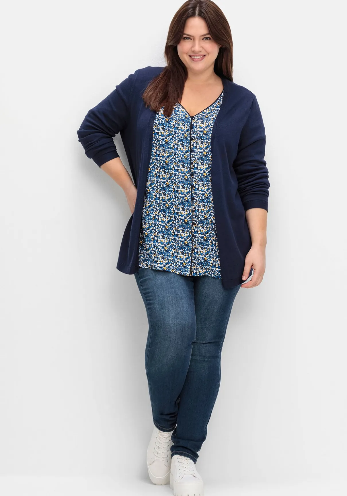 Bedruckte Bluse mit Smok- und Kontrastdetails