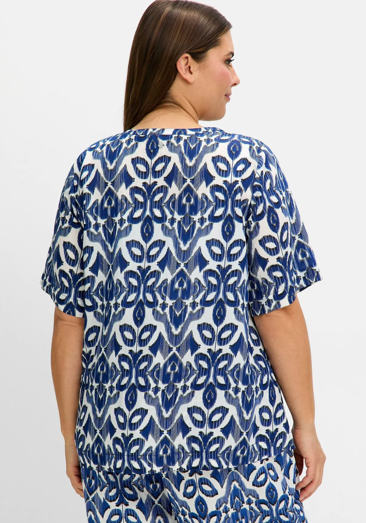 Bedruckte, leicht transparente Tunika