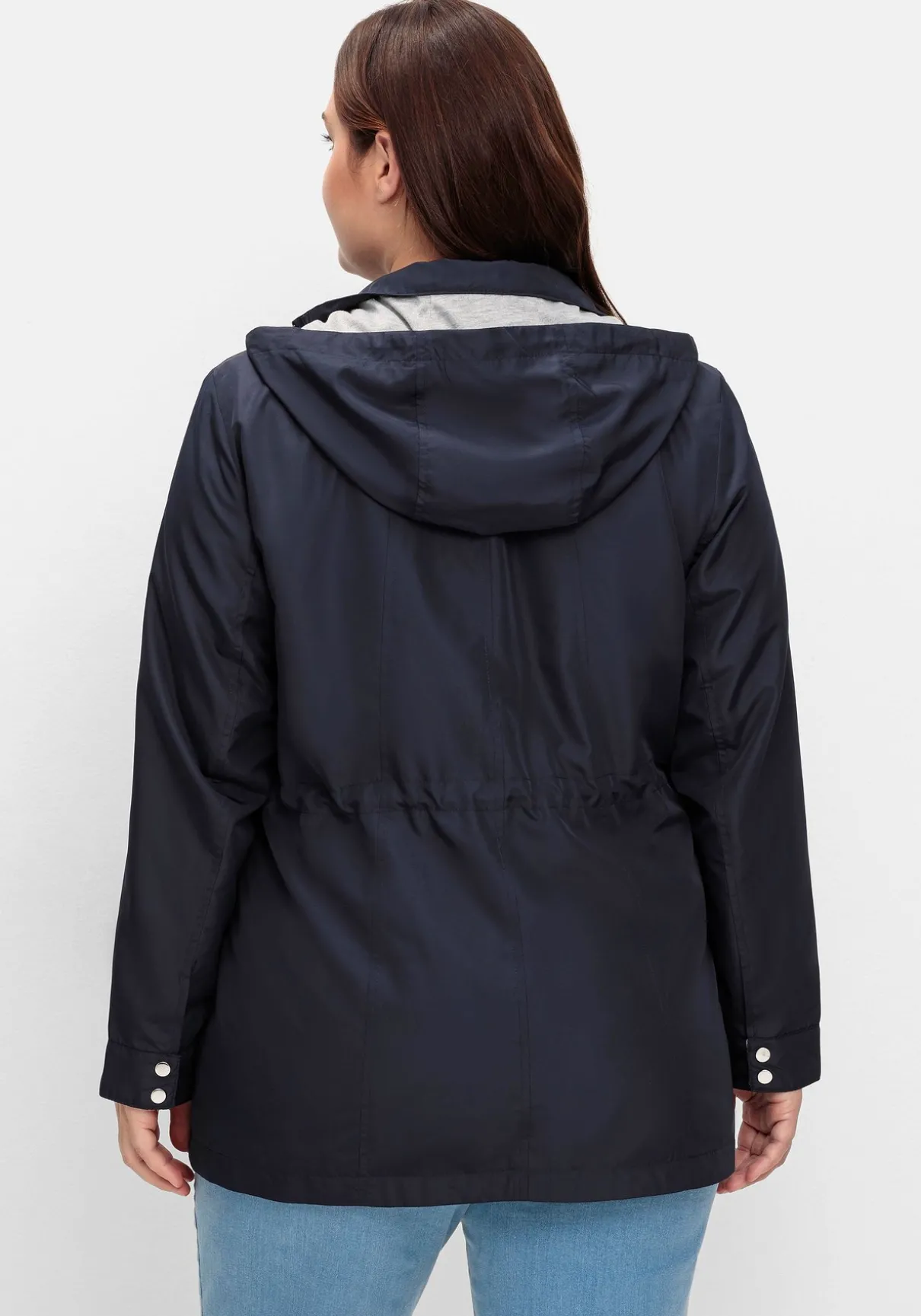 Übergangsjacke mit Kapuze und Kontrastdetails