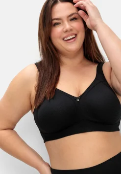 BH ohne Bügel, mit vorgeformten Cups