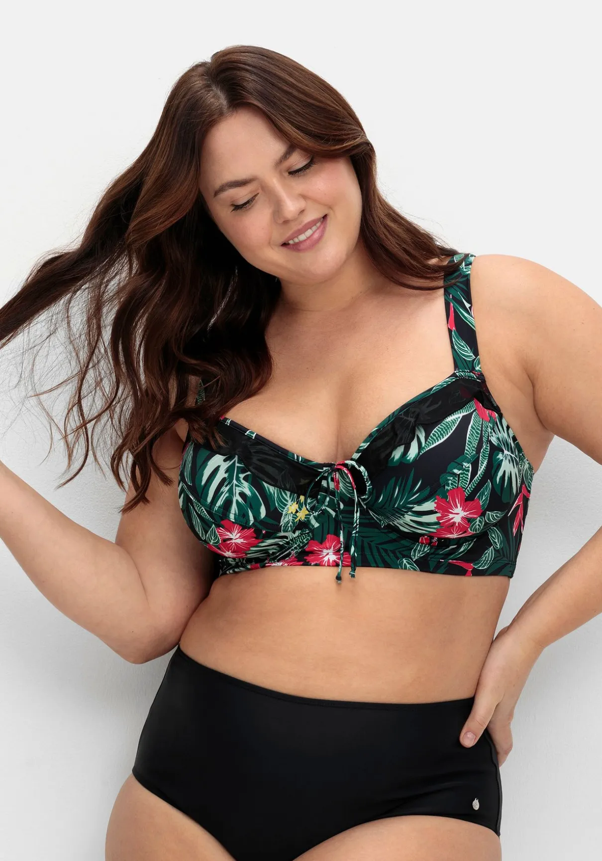Bikini-Oberteil mit Volants und Tropical Print