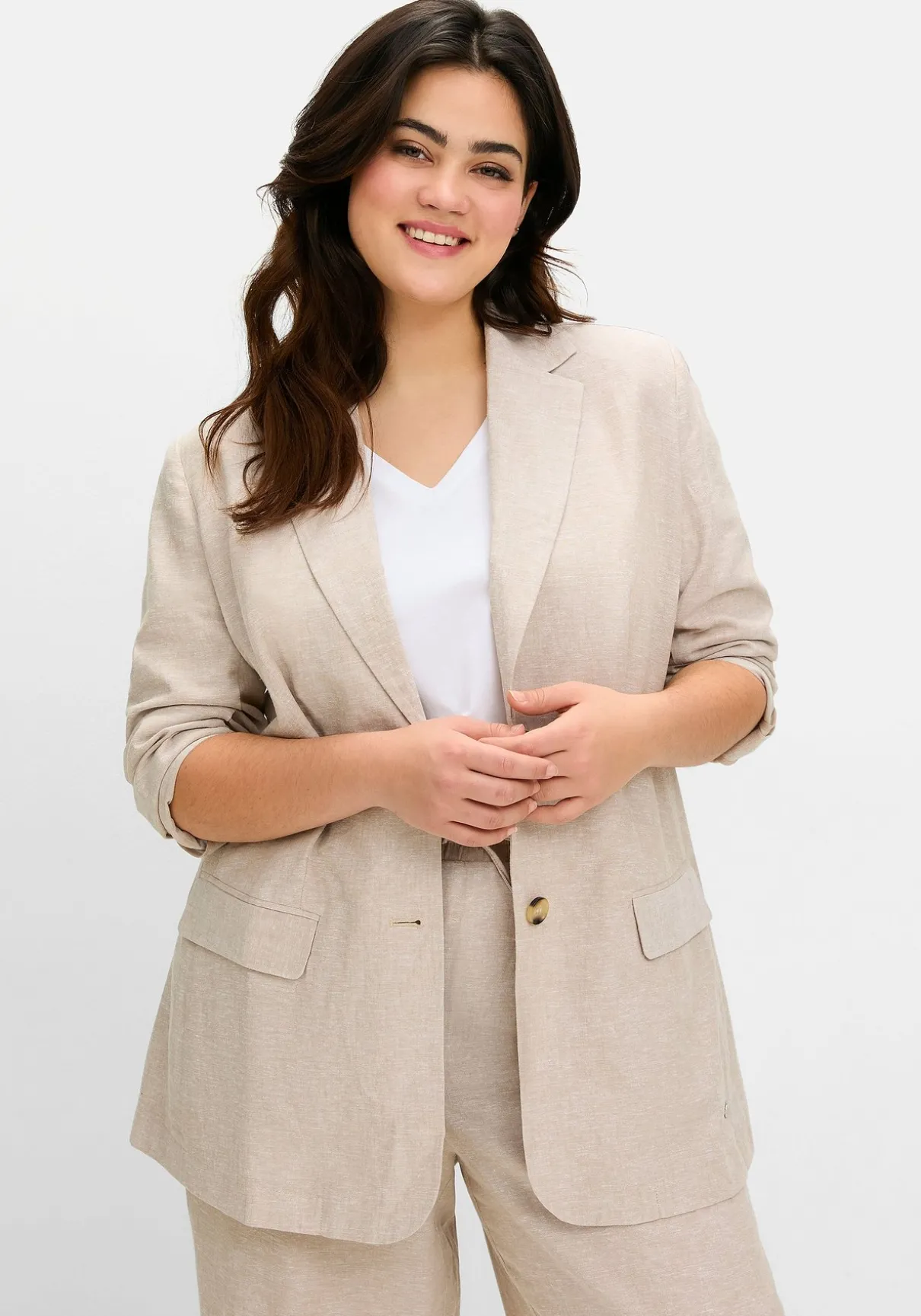 Blazer im Leinenmix, leicht tailliert