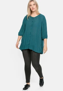 Bluse aus Crêpe, mit Volants am Saum