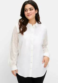 Bluse im Leinen-Mix, mit Ärmeln aus Spitze