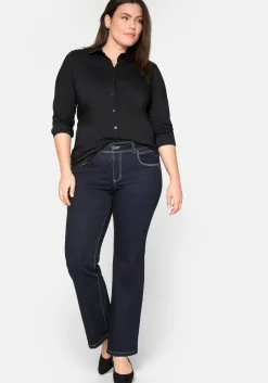 Bluse in leicht tailliertem Schnitt, mit Stretchanteil