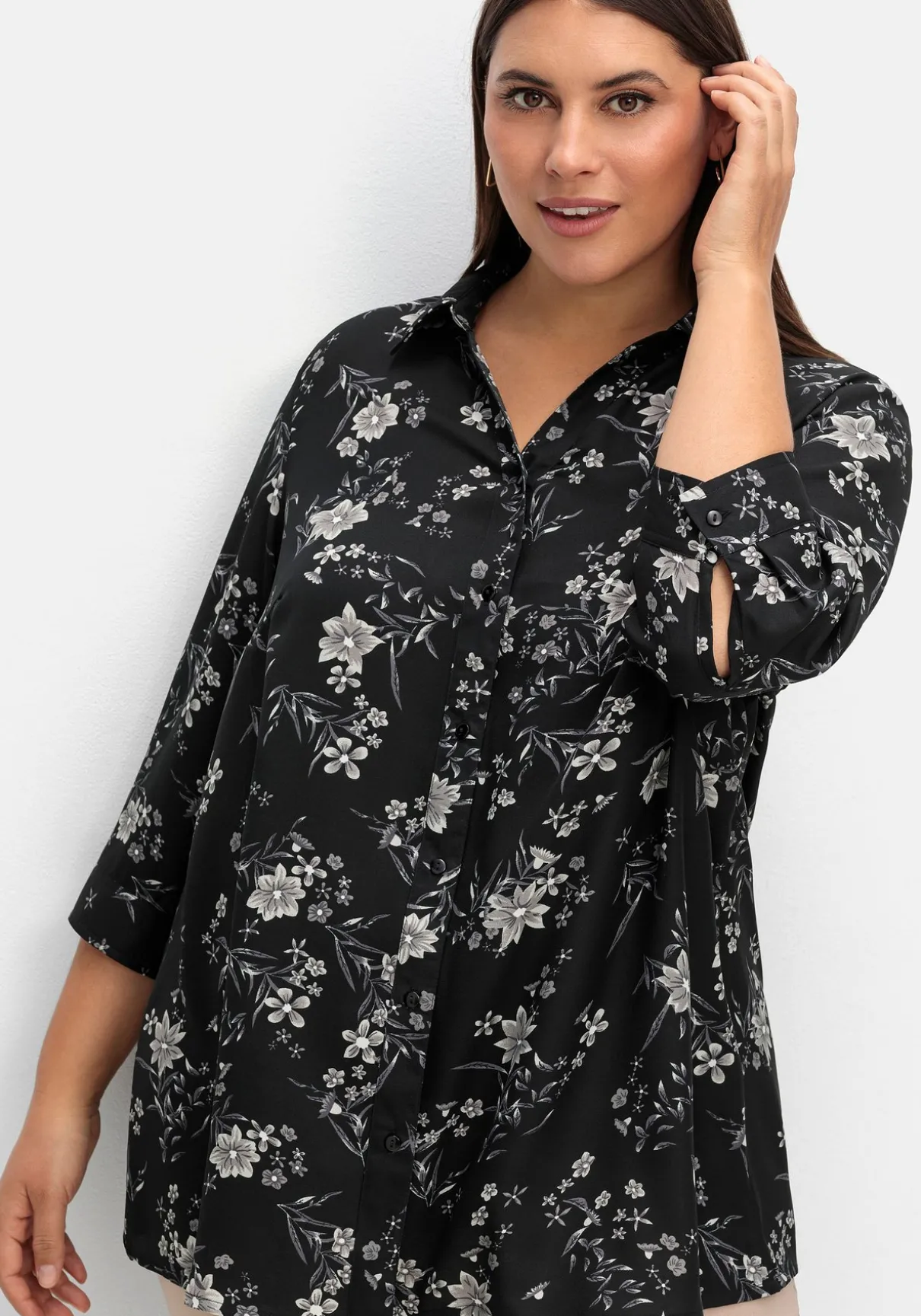 Bluse in leichter A-Linie, mit floralem Print