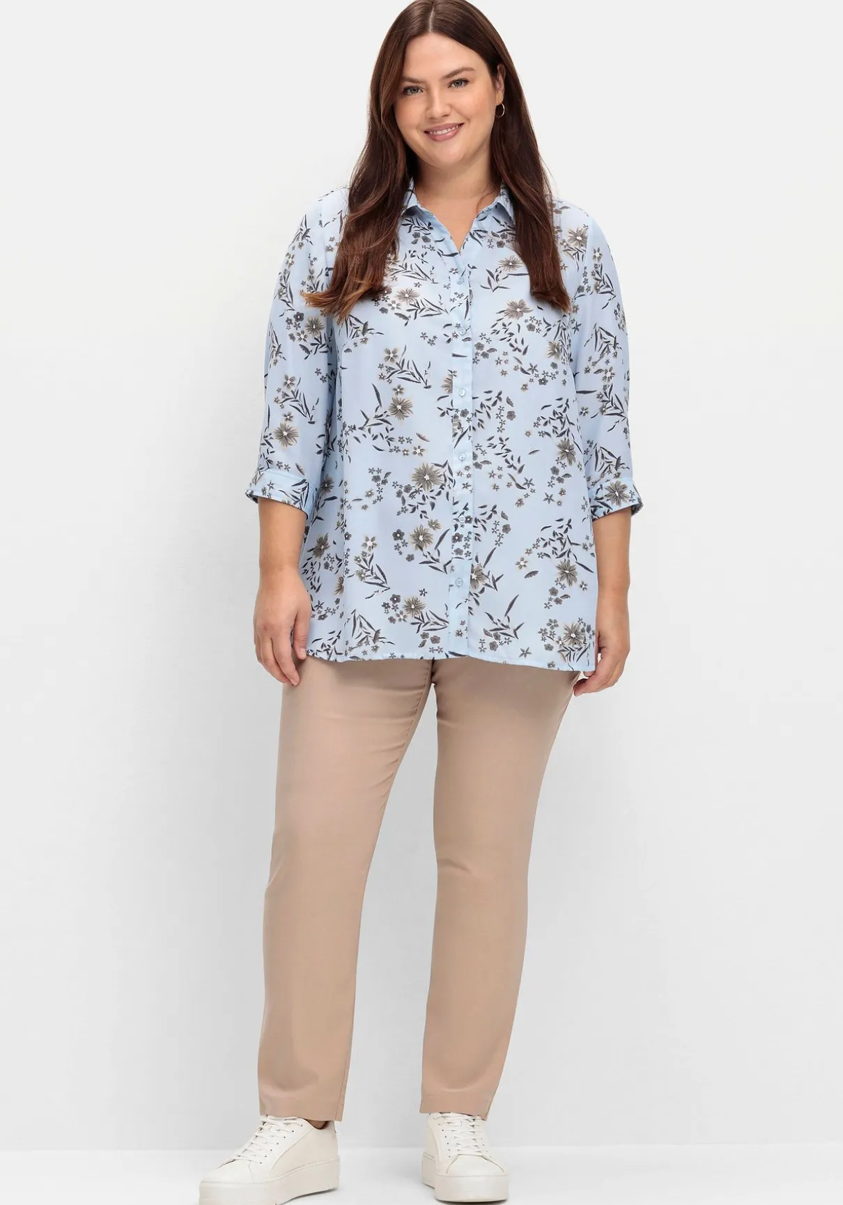 Bluse in leichter A-Linie, mit floralem Print