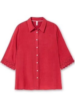 Bluse mit Spitzenkante am Ärmelsaum