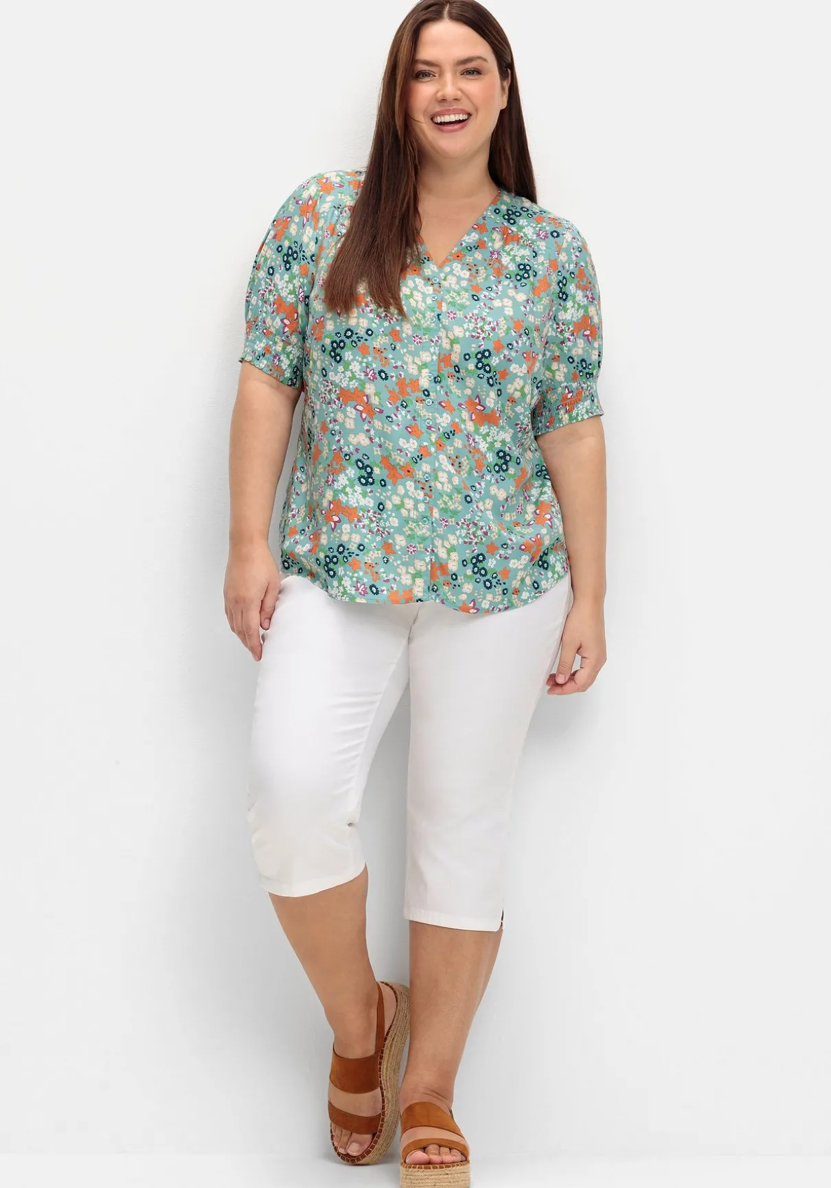 Bluse mit V-Ausschnitt und Allover-Blumenprint