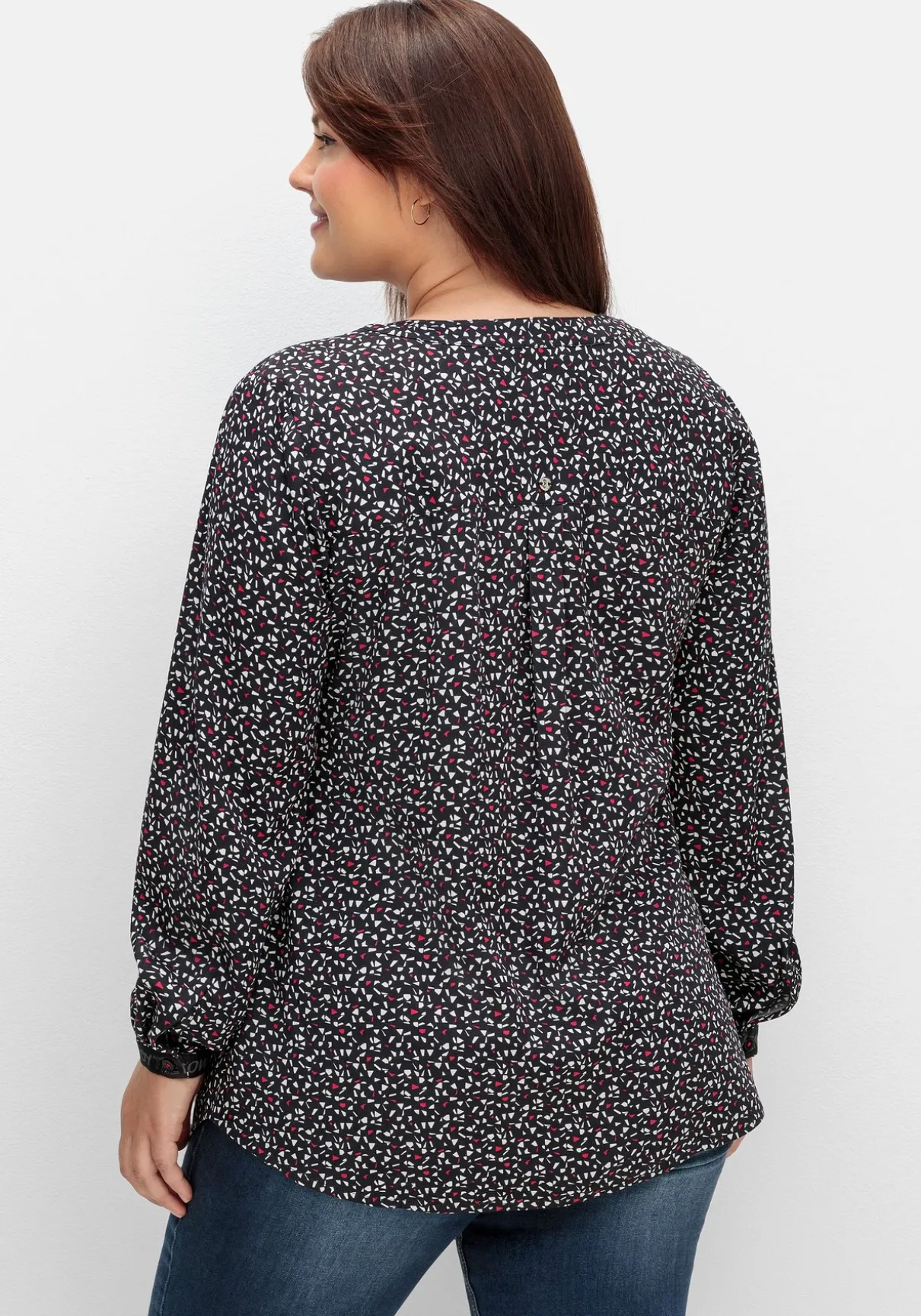 Bluse mit Wordingprint an den Manschetten