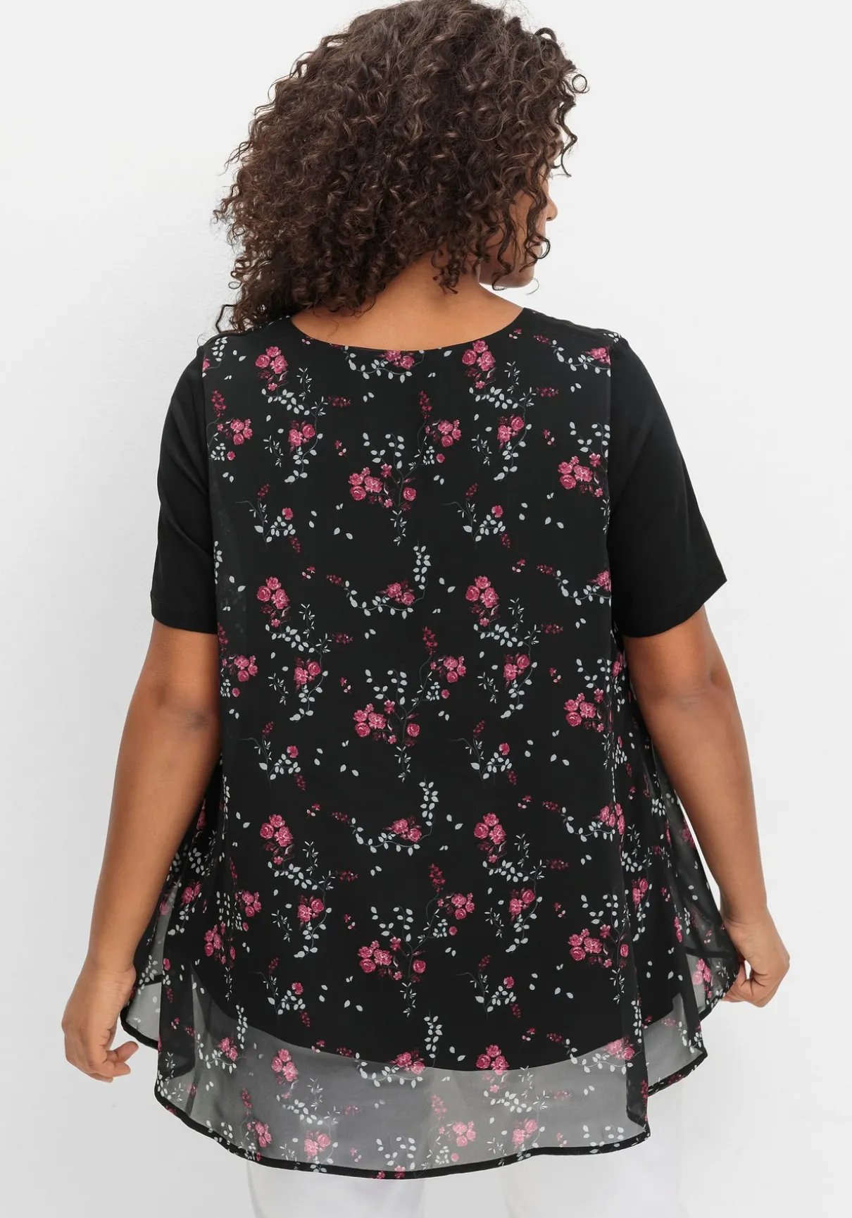 Blusenshirt aus Jersey und Chiffon, in Lagenoptik