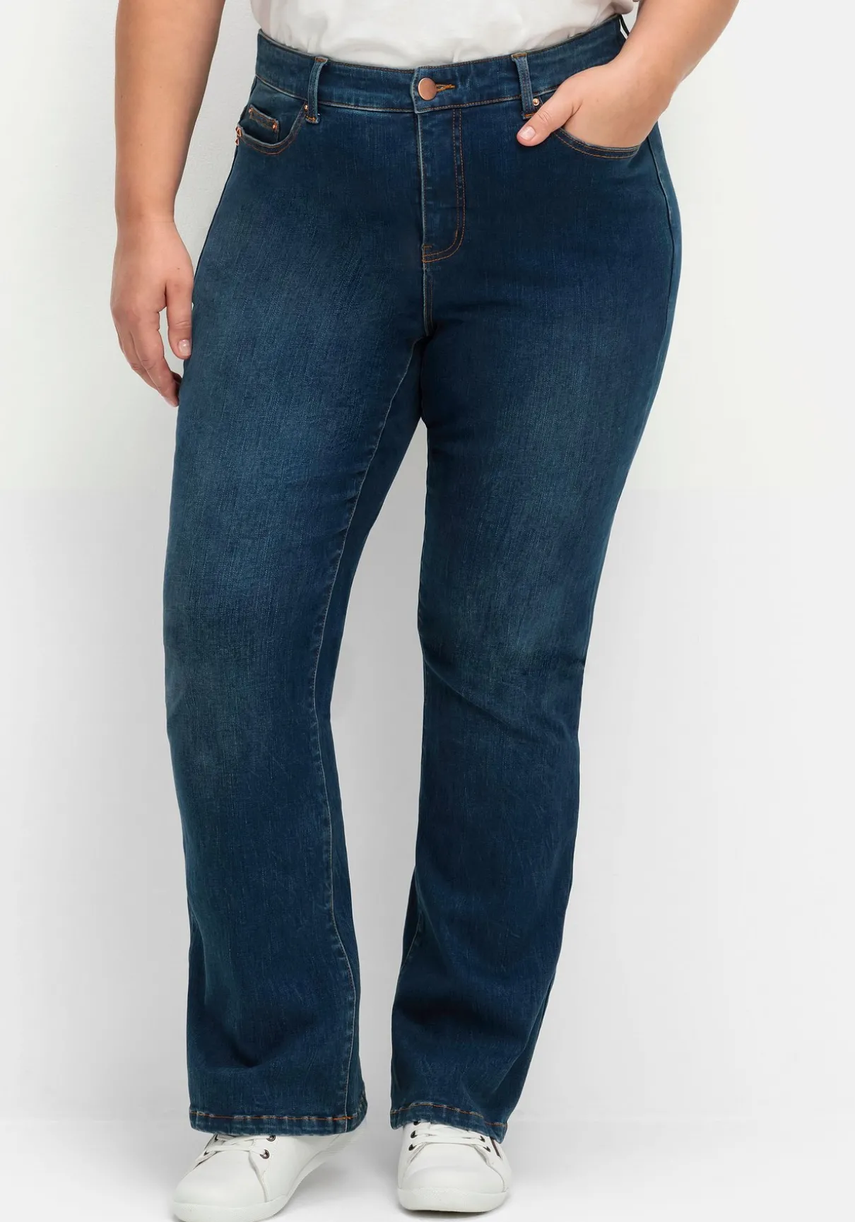 Bootcut Stretch-Jeans mit Bodyforming-Effekt