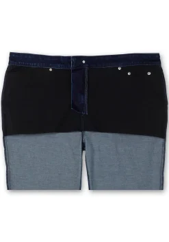 Bootcut-Jeans mit Catfaces und Shaping-Einsatz