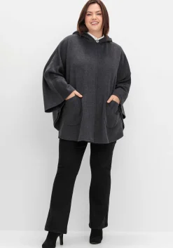 Cape mit Kapuze und 1-Knopf-Verschluss