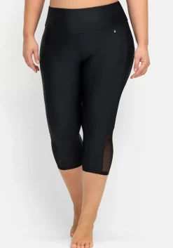 Capri-Badehose mit innenliegendem, fixiertem Slip