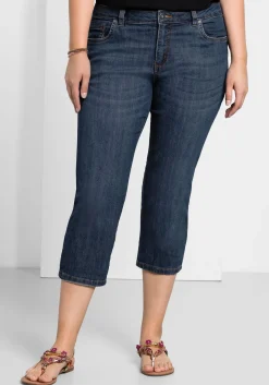 Caprijeans mit Used-Effekten