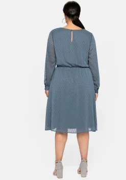 Chiffonkleid mit 3D-Effekt, mit Unterkleid