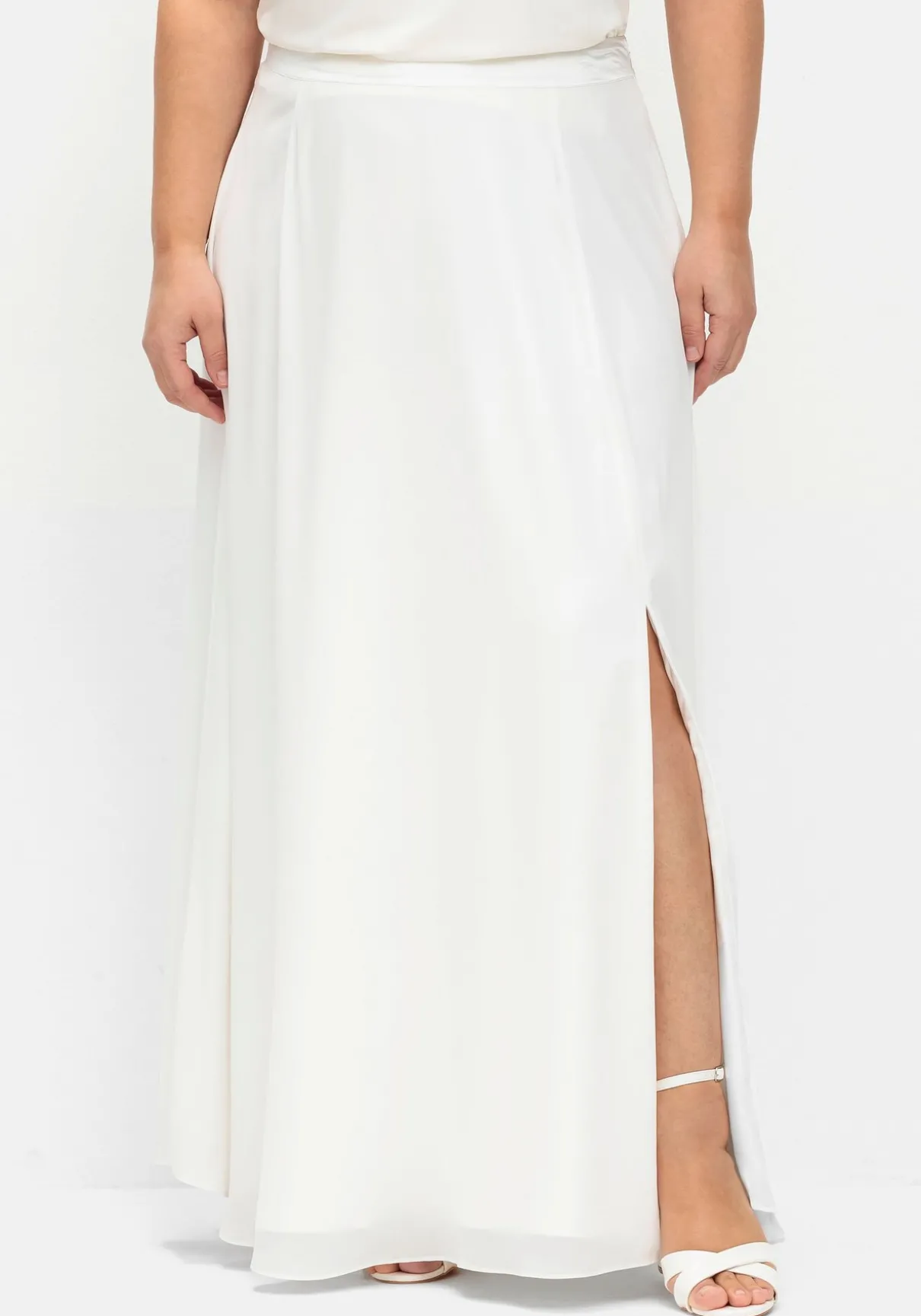 Chiffonrock mit raffiniertem Seitenschlitz