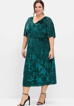 Cocktailkleid aus Mesh, mit Ausbrennermuster