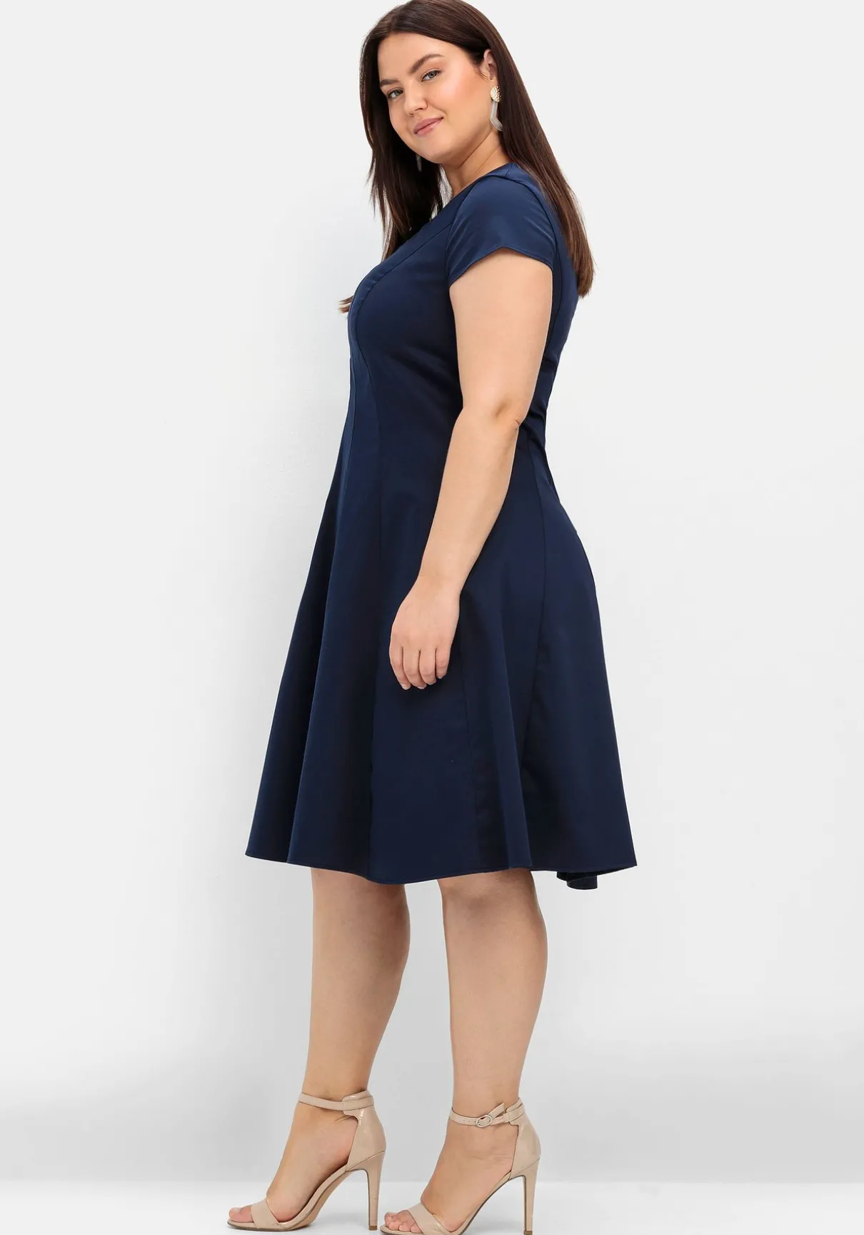 Cocktailkleid in A-Linie, in Bahnenform