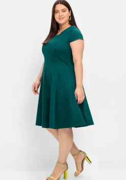 Cocktailkleid in A-Linie, in Bahnenform