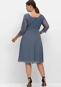 Cocktailkleid mit floraler Spitze