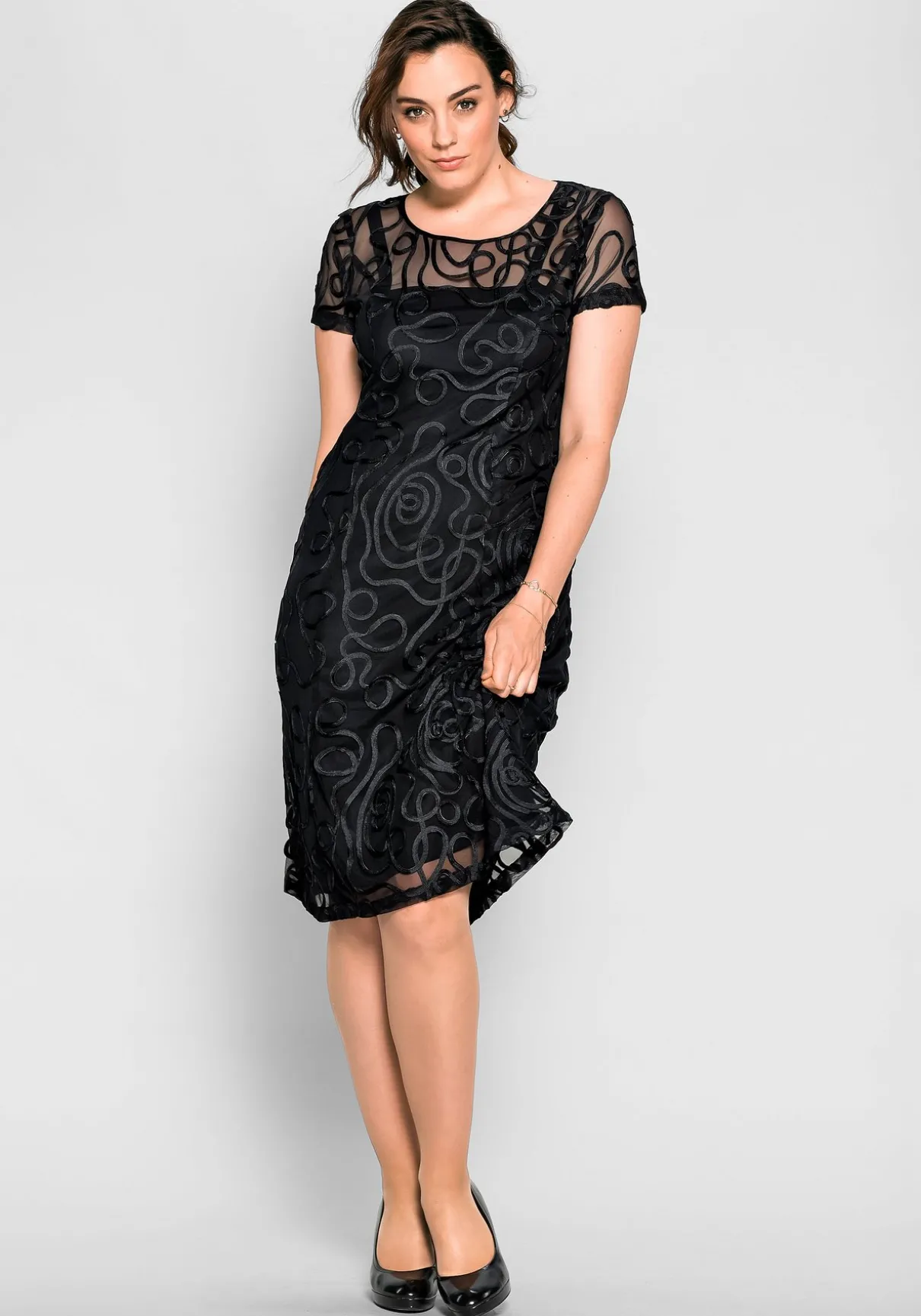 Cocktailkleid mit Zierborten