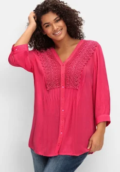 Crêpebluse mit Häkelspitze und Biesen