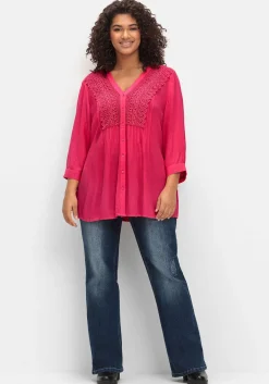 Crêpebluse mit Häkelspitze und Biesen