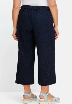 Culotte aus Lochspitze, mit Teilgummibund