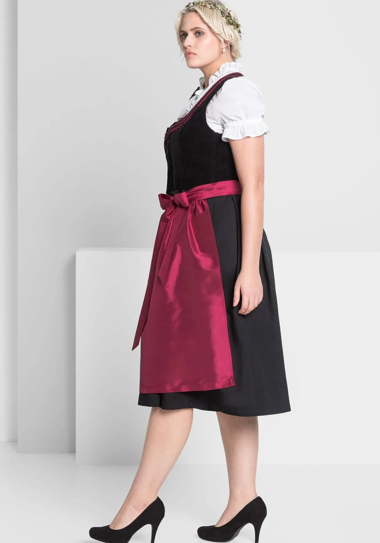 Dirndl mit Schürze und Bluse 3tlg.