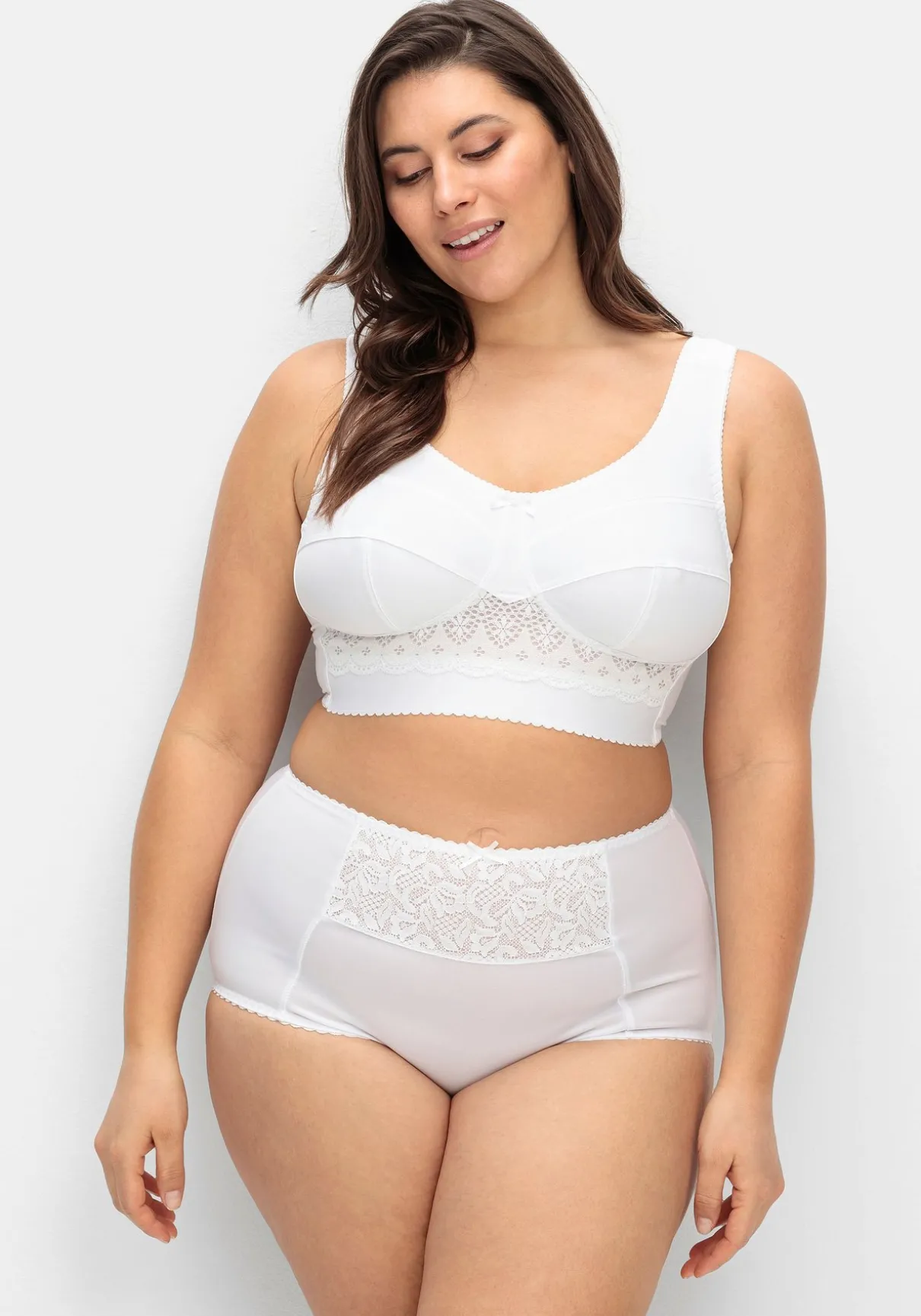 Entlastungs-BH ohne Bügel, mit Spitzenbesatz