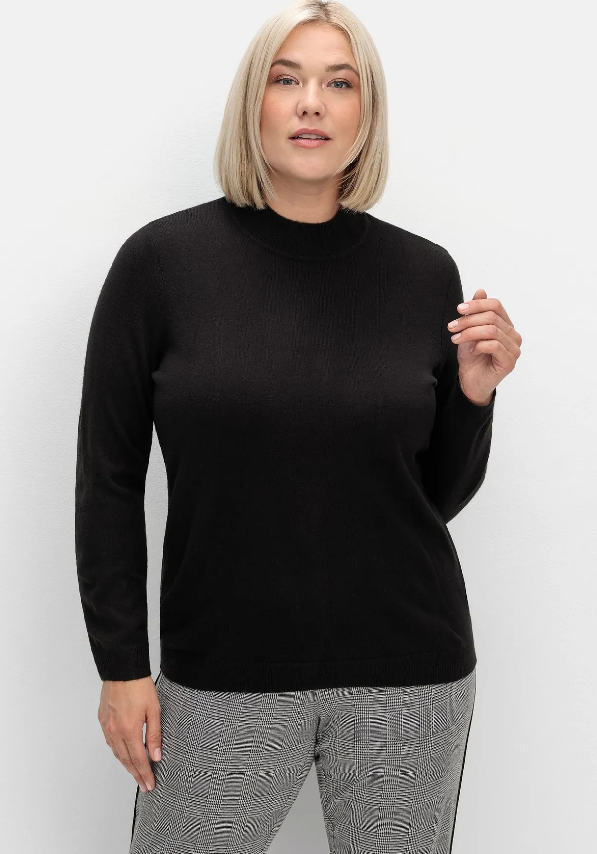 Extraweicher Pullover mit Stehkragen