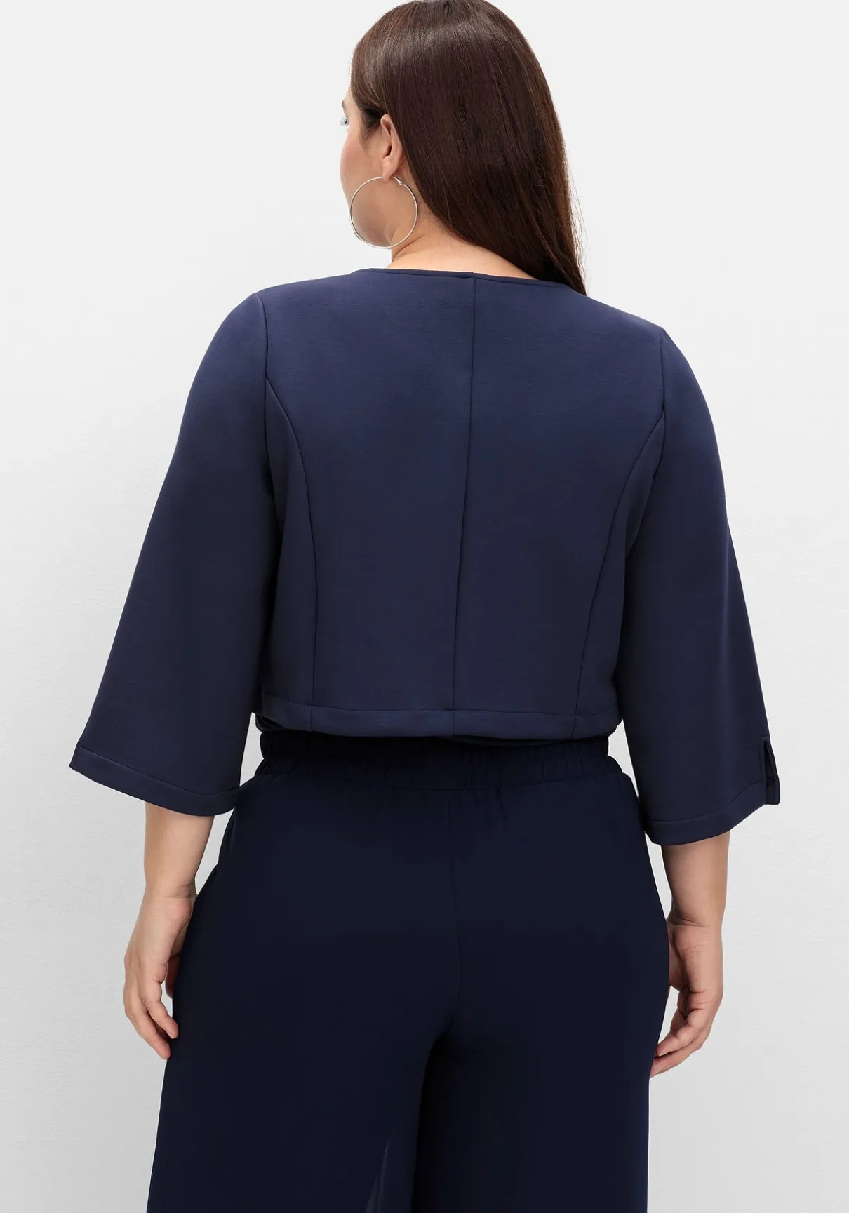 Feinstrick-Bolero in offener, kurzer Form