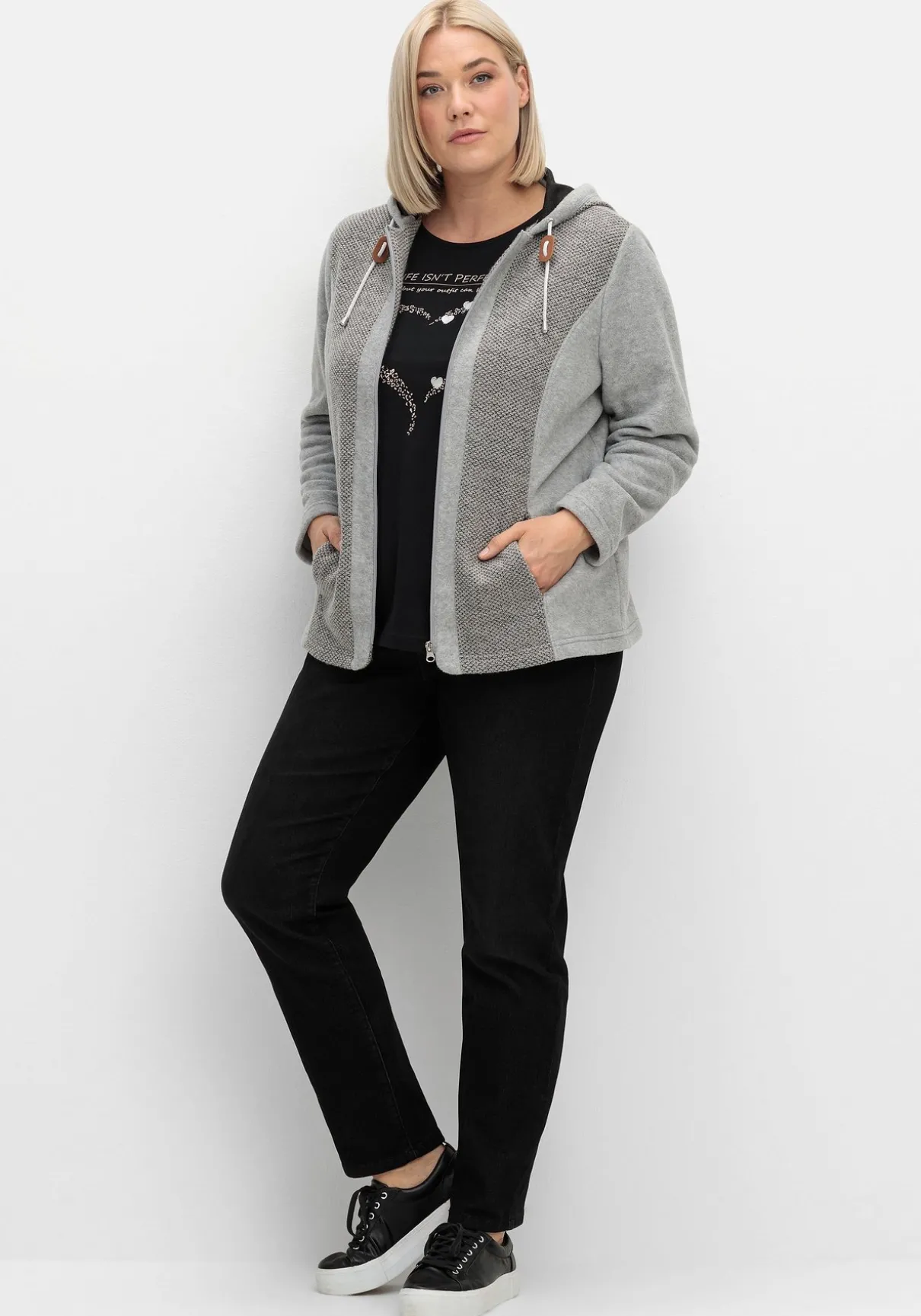 Fleecejacke mit Kapuze und Strick-Einsätzen