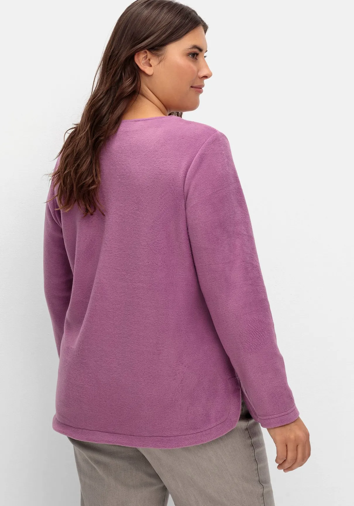 Fleeceshirt mit abgerundetem Saum